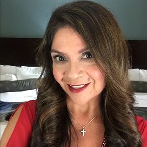 Meet your Posher, Gail